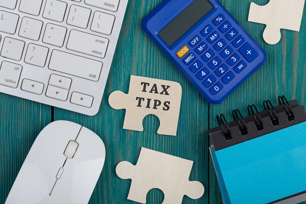 End-of-Year Tax Tips to Protect Your Investments