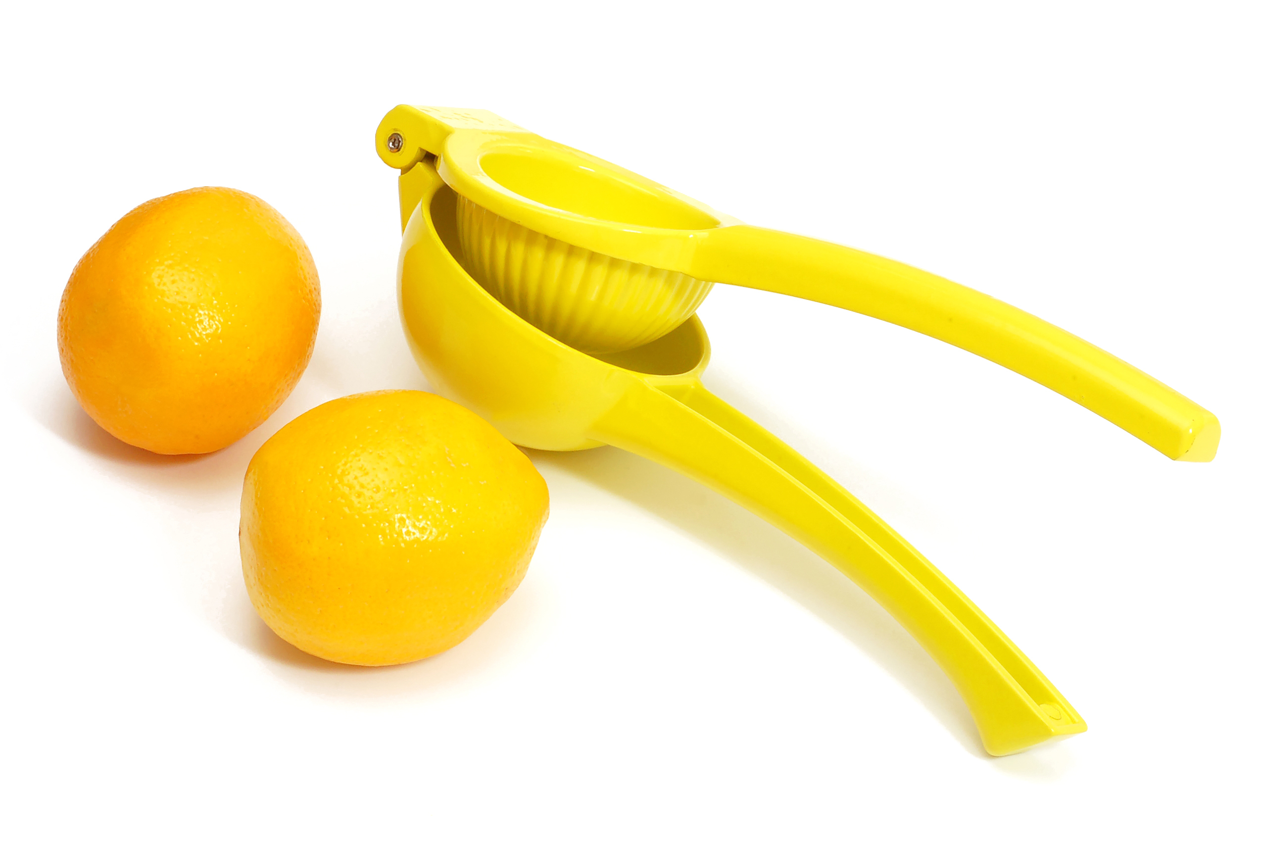 Lemon,Juicer,And,Lemons,On,A,White,Background
